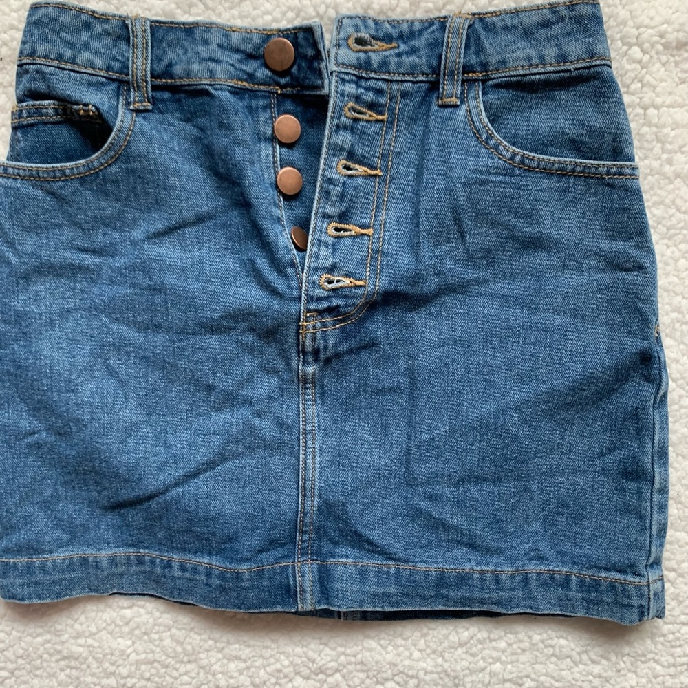 Forever 21 jean mini skirt size Jr Small
